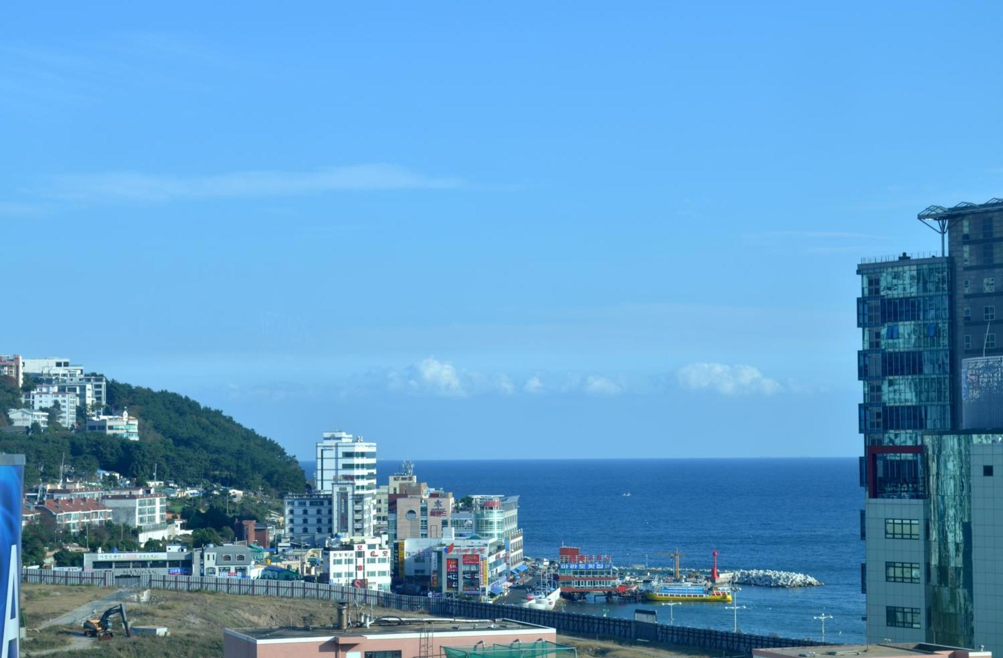 Busan Popcorn Hostel Екстериор снимка