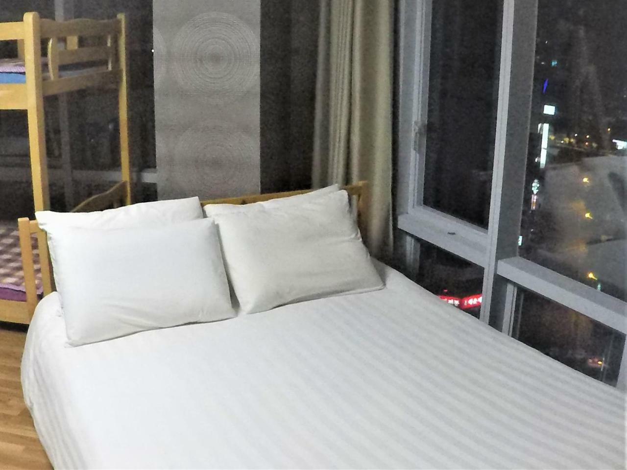 Busan Popcorn Hostel Екстериор снимка