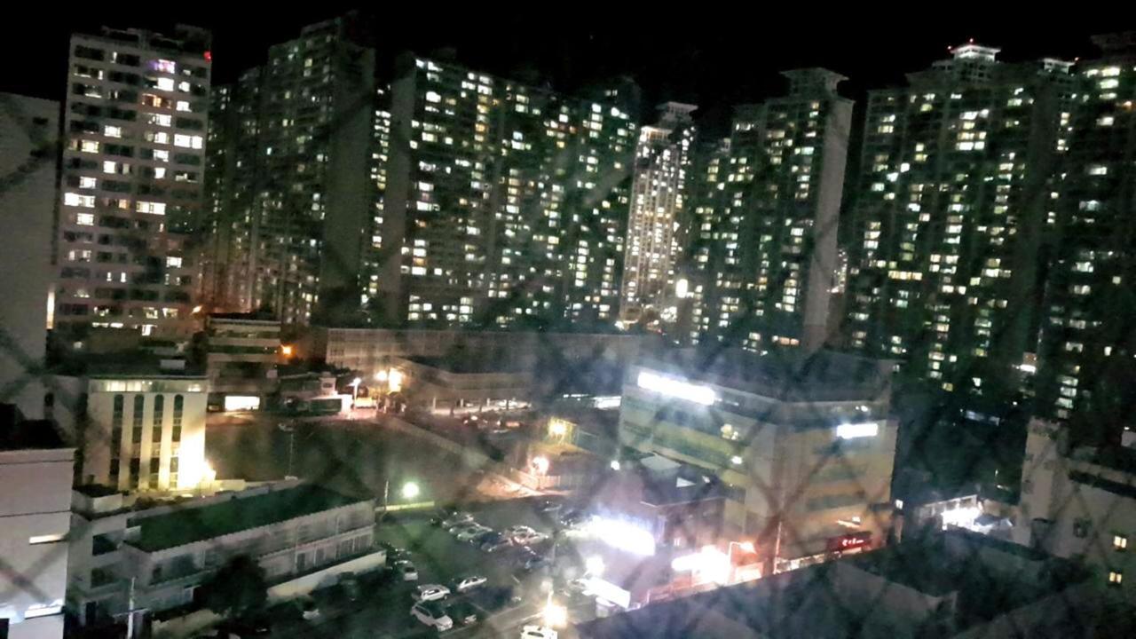 Busan Popcorn Hostel Екстериор снимка