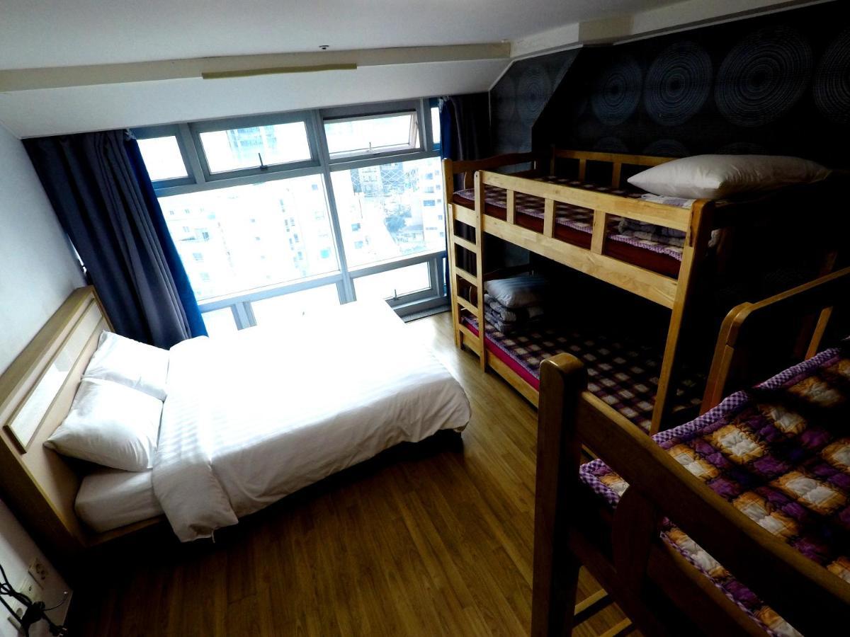 Busan Popcorn Hostel Екстериор снимка