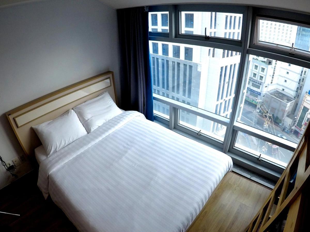 Busan Popcorn Hostel Екстериор снимка